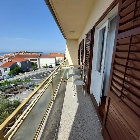 Apartment Rados *