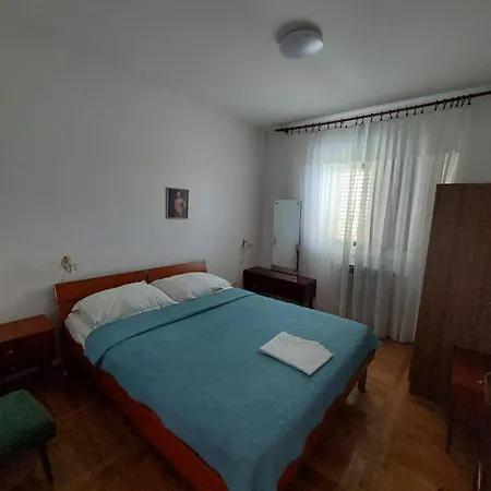 Apartament Rados *